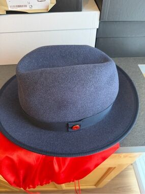 Keith & James Navy Felt Fedora with Black Band and Red Button